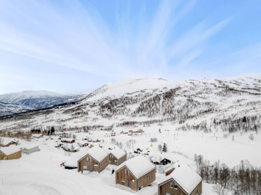 Flygende Utsiktshytte Med Magisk Utsikt Sogndal Esterno foto