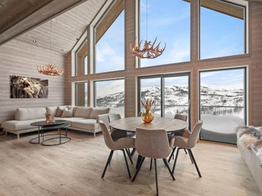 Flygende Utsiktshytte Med Magisk Utsikt Sogndal Esterno foto